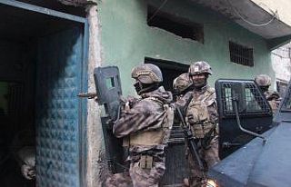 Şanlıurfa’da 200 polisle narkotik operasyonu