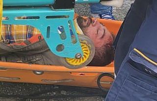 Sarıyer’de dönüş yapan genç sürücü kayalıklardan...