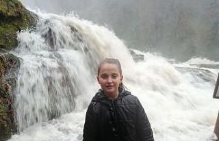 Şelale öyle kuvvetli aktı ki, 100 metre yaklaşan...