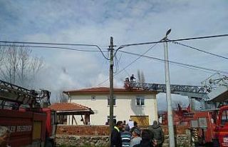 Simav’da baca yangını