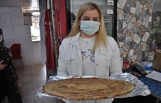 Simav’ın meşhur tahinli pidesi ülke sınırlarını...