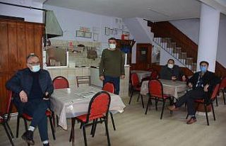 Sinop’ta esnaflar aylar sonra dükkân açtı