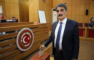 Sivas İl Genel Meclisi’nde Akkaş güven tazeledi