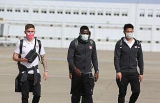 Sivasspor, Antalya’ya ulaştı