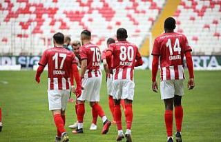Sivasspor ligdeki 11. galibiyetini aldı