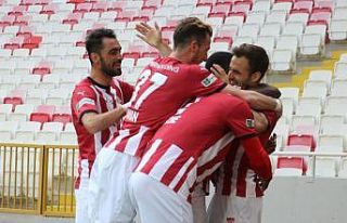 Sivasspor ligdeki 13. galibiyetini aldı