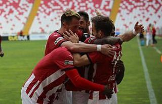 Sivasspor, yenilmezlik serisini 15 maça çıkardı
