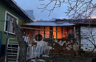 Sobadan sıçrayan kıvılcım yangına neden oldu