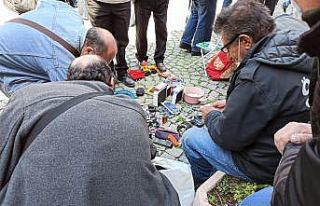 Sosyal mesafesiz sokak alışverişi