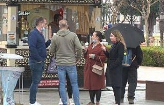 Sultanahmet’te kısıtlamanın keyfini turistler...