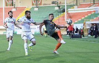 Süper Lig: Aytemiz Alanyaspor: 0 - Denizlispor: 1...