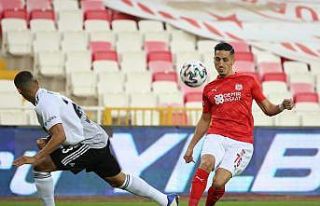 Süper Lig: Sivasspor: 0 - Beşiktaş: 0 (Maç devam...