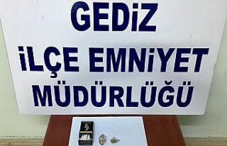 Şüpheli araçta uyuşturucu madde ele geçirildi