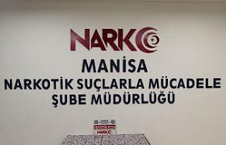 Şüpheli araçtan 2 bin 800 adet sentetik ecza ele...