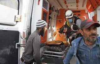 Suriye’de sivil araca füzeli saldırı: 7 ölü,...