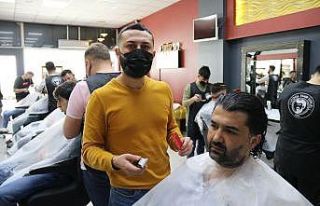 Tam kapanma bayram tıraşı geleneğini bozdu