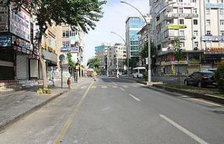 Tam kapanmanın ilk gününde Diyarbakır hayalet...