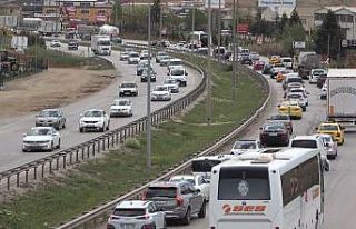 Tam kapanmaya saatler kala 43 ilin geçiş noktasında...
