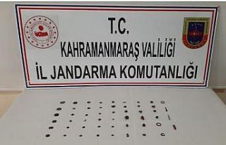 Tarihi eserlere müşteri ararken yakalandı