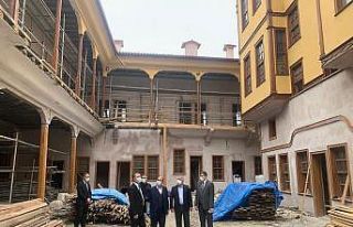 Tarihi Velipaşa Hanı’ndaki restorasyon çalışmalarında...