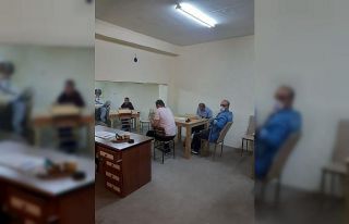 Tarsus’ta kumar oynayanlara baskın