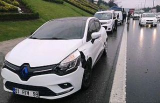 TEM’de zincirleme kaza, bir araç takla attı