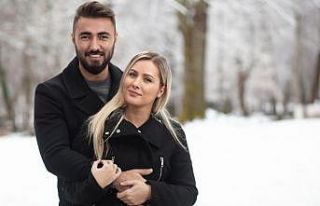 Tercüman Baran Bojnak ve eşi Naida Bojnakova iki...