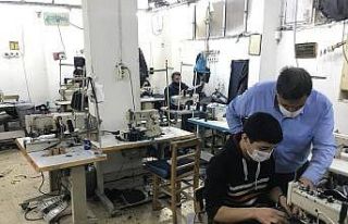 Terzilik mesleği ile 15 kişiye istihdam sağlıyor