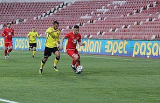 TFF 1. Lig: Balıkesirspor: 1 - İstanbulspor: 2
