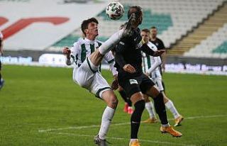 TFF 1. Lig: Bursaspor: 0 - Altay: 1 (İlk yarı sonucu)