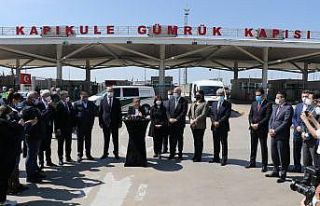 Ticaret Bakanı Pekcan: "Gümrük kapılarında...