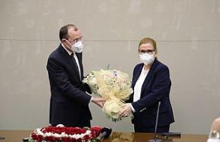 Ticaret Bakanlığında devir teslim töreni