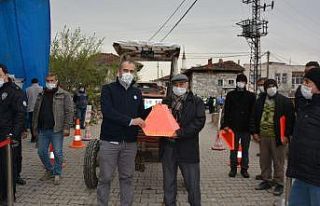 Traktörlere önce reflektör sonra muayene