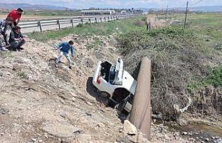 Tüp tankı patlayan araç alev aldı, o anlar güvenlik...