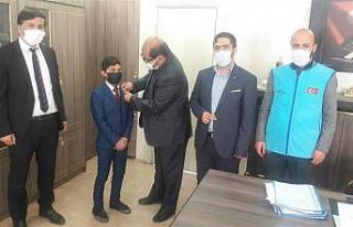 Türkiye Diyanet Vakfı, bölge birincisi öğrenciyi...