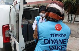 Türkiye Diyanet Vakfı ihtiyaç sahibi ailelere iftarlık...
