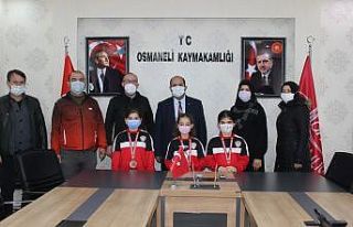 Türkiye Karate Şampiyonasında takım olarak Türkiye...