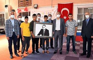 Vali Çuhadar, aile ve sosyal hizmetler il müdürlüğüne...