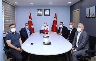 Vali Demirtaş mahalle muhtarları ile bir araya geldi