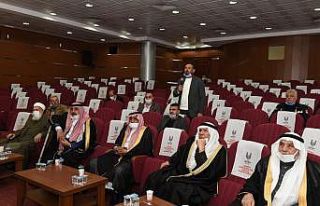 Vali Erin, kanat önderleri ve aşiret reisleri ile...