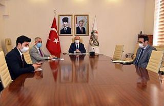 Vali Karadeniz, kaymakamlar ve idarecilerle toplantı...