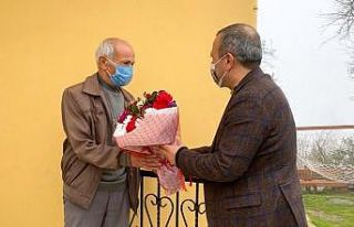 Vali Sonel, şehit ailelerini unutmuyor