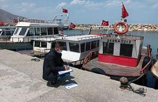 Van Gölü’ndeki balıkçı tekneleri denetlendi