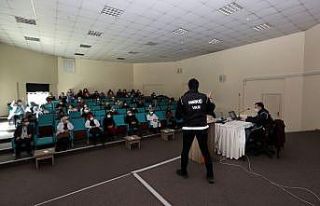 Van’da kadınlara uyuşturucu ile mücadele semineri
