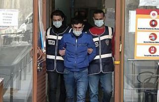 Yakalanınca kız arkadaşını bırakıp kaçtı