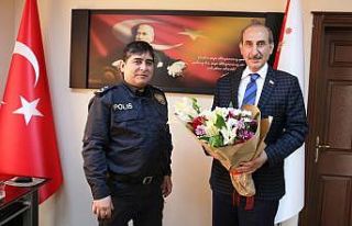 Yalçınkaya’dan polislere anlamlı ziyaret