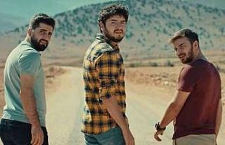 Yasa dışı bahis sitesi reklamı yapan ‘Kafalar’...