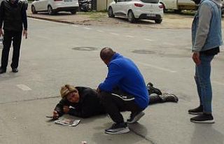 Yemek götüren kadın, motosikletin devrilmesi sonucu...