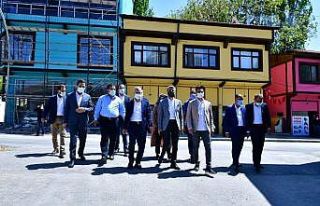 Yeşilyurt’ta estetiği bozan 126 binaya restore...