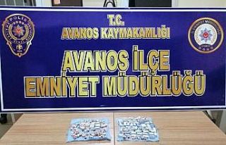 Zarların içinden uyuşturucu çıktı